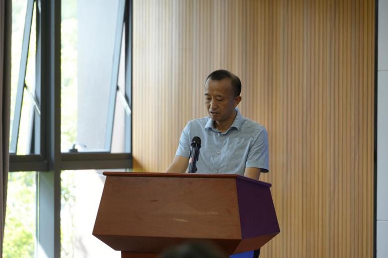 8bf62cdd1d4f71c81f7e3638256eb98